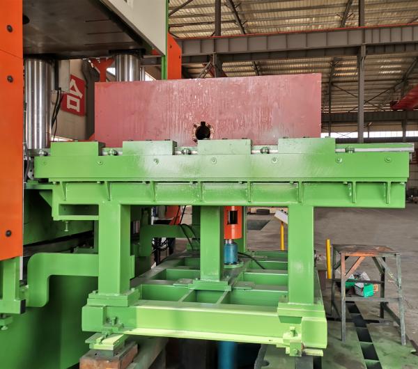 Máquina de vulcanização de borracha de placa lateral para vulcanização de pneus sólidos em 2022