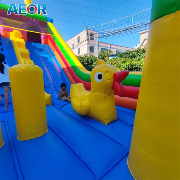Cidade de diversão de PVC comercial salto casa de saltos parque de diversões inflável para crianças e adultos