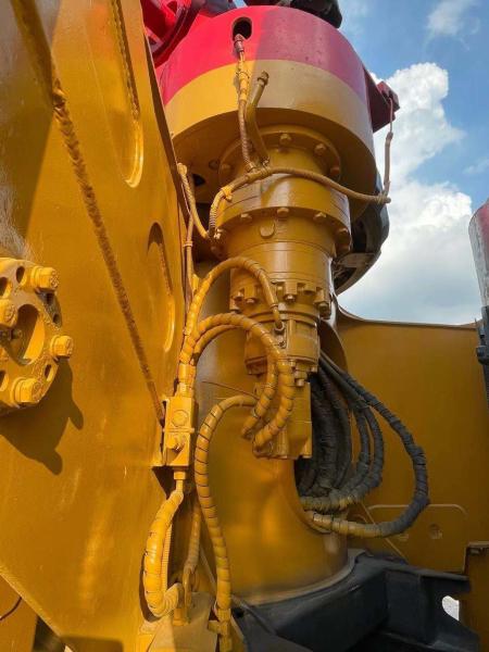 52 mètres max.Rache verticale Machine utilisée pour le béton sur châssis Benz pour le pompage du béton
