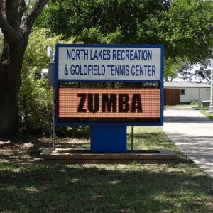 На открытом воздухе знак памятника P8 P10 мобильный цифров для гастрольного представления