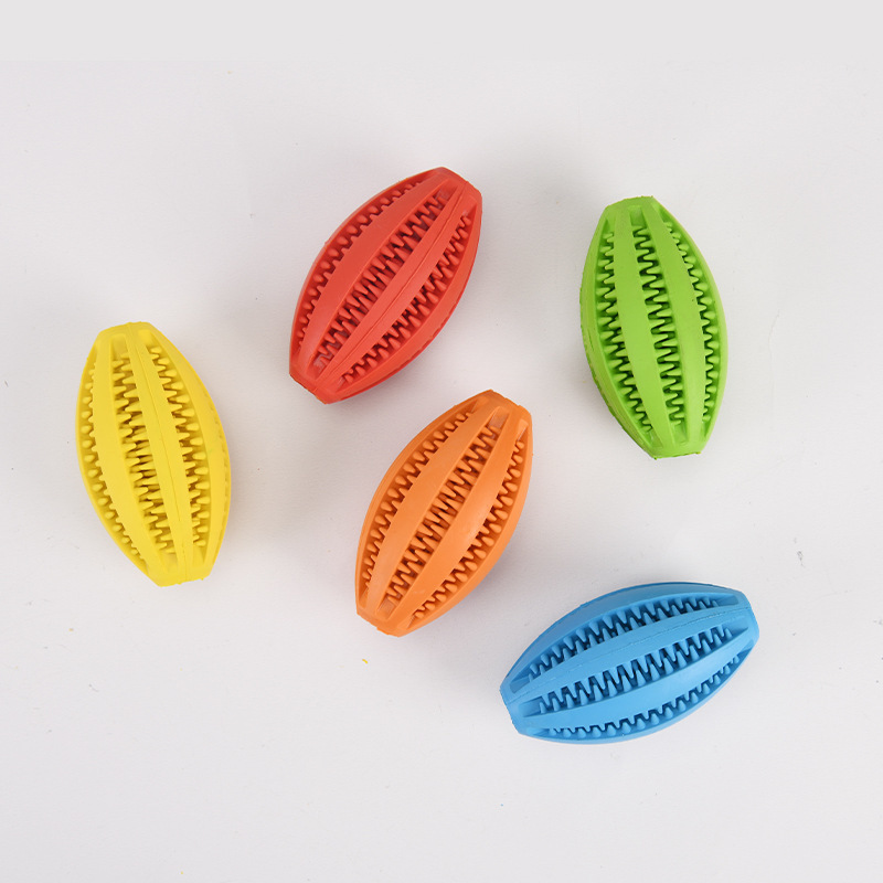 Factory Direct Dog Toys for Self-amusement & Relaxation, Football-shaped Chew Toys, Teeth Grinding Balls, Food Leakage Balls (Durable, Safe, Customizable)