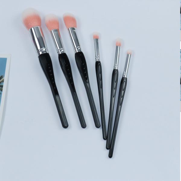 Black Plastic Handle Cosmetic Vegan Makeup Brushes Durable Tools