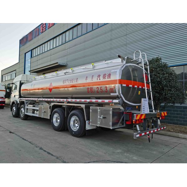 12m3 camião de tanque de óleo com 351-450hp e 4X2/6X4/8X4 tipo de condução