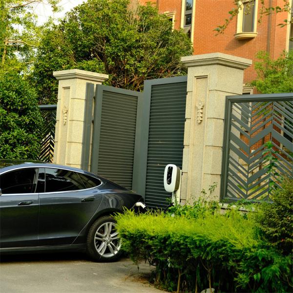 32A Commercial Electric Vehicle Charger 220W Fast 50Hz Outdoor Car Charger