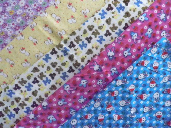 Classic Style Floral Flannel Fabric Waterproof Cotton Flannel Laminated Cloth Diaper