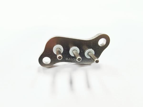 Instalación hermética en los paneles Conector hermético Ev Voltagem nominal 12V-540V