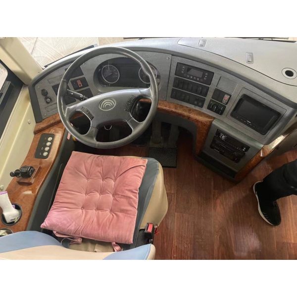 Yutong Used Urban Public Transport Bus Used Intercity Luxury Bus With Full Equipment
