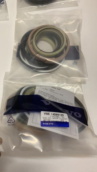 14618213 14612138 Volvo Seal Kit EC700 Hydraulic Cylinder Rebuild Kits