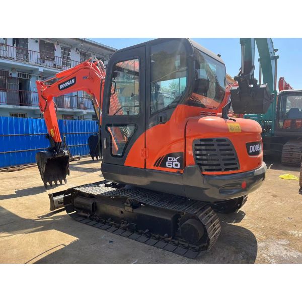 2020 год DX60 использовал экскаватор Doosan емкость 20 тонн