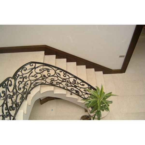 Polished Oman Beige Marble Slab Countertop For Indoor Ground 20mm Thickness