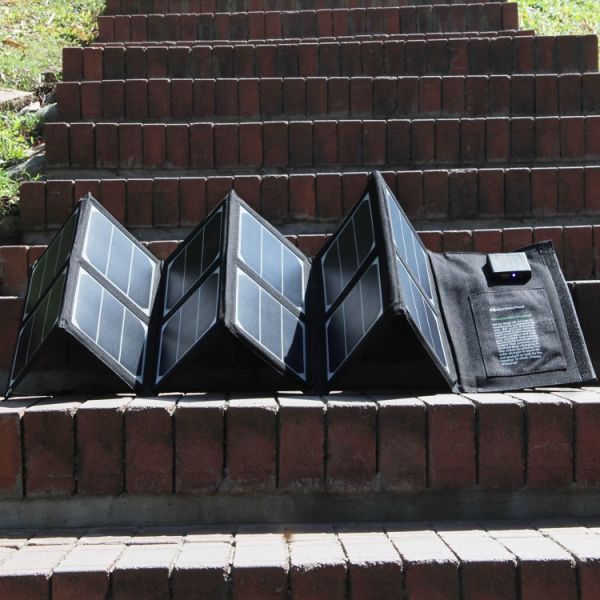 Suitcase Solar Panel Kit 40W 50W 60W Outdoor Camping Waterproof Folding Solar Panel Bag