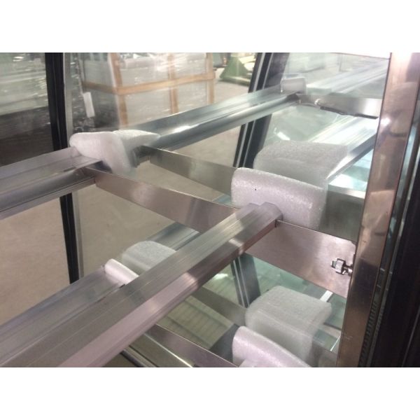Double-Temperature Cake Showcase Fridge Display Case Bakery Cooling Cakes Glass Showcase