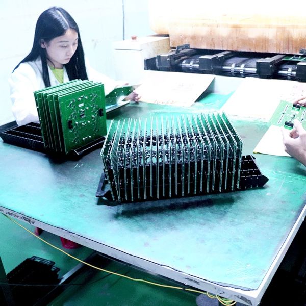 15625 Pixels Density Outdoor Advertising LED Display P8mm 6000cd Brightness IP65