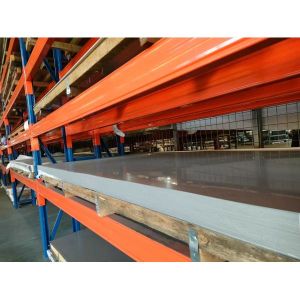BA Finish Polishing Stainless Steel Sheet HL Tolerance ±0.1mm 0.3mm For Package