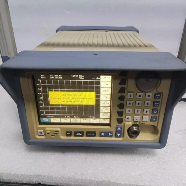 Analista de espectro RF de nivel de entrada de 3 GHz de Rohde & Schwarz R&S FS300