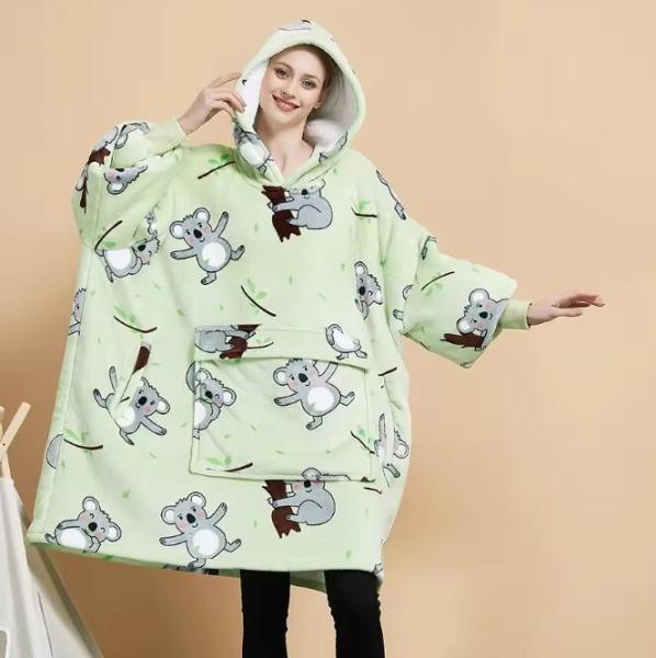 100% Polyester Fleece Oversized Hooded Blankets  Unisex Ultra Comfortable