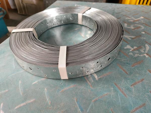 Galvanized Punched Strapping Roll – Metal Strap Tie for Wood Frame Bracing, Building Connectors & Construction Hardware