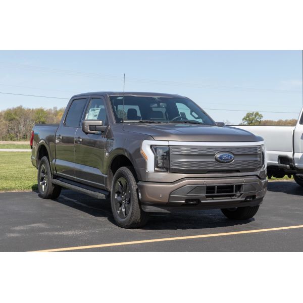 Электрический автомобиль Ford F-150 Lighting чисто электрический пикап с большим диапазоном и огромным хранилищем