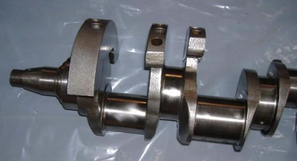 RE8 NISSAN Crankshaft  12200-97511 12200-97570 12200-97607 For NISSAN RE8