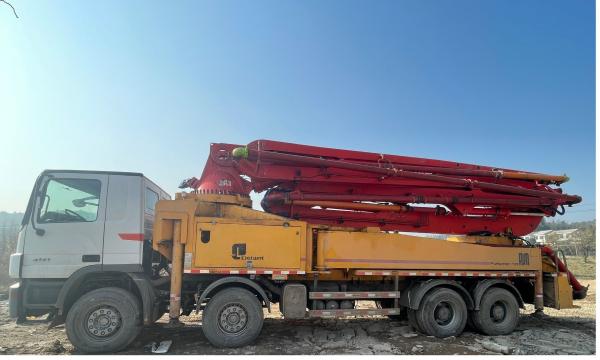 Pompes à béton Putzmeister allemand 46m sur Benz Euro III avec procédé d'usinage hydraulique