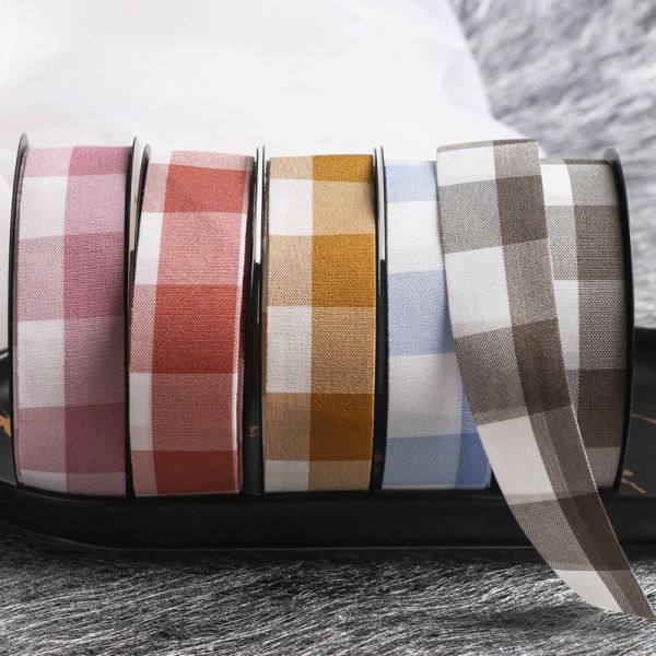 Чёрно-белая чекированная проволочная лента 7 мм-40 мм полиэстерная ленточная рулонка