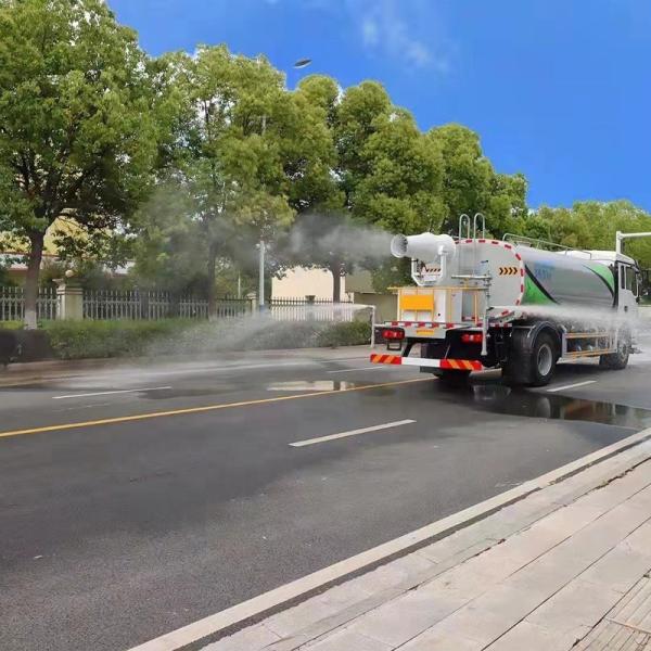 Shacman 4*2 10000-12000 Liters Sprinkler Truck Greening and Spraying and Dust Reduction and Cleaning Truck  Street Sprinkler