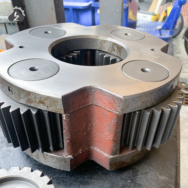 Собрание шестерни качания Assy планетарной шестерни несущей экскаватора R330-9 2st