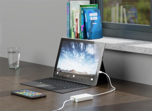 60w 20v / 3a PoE Usb C Adapter , Desktop Power Over Ethernet USB C