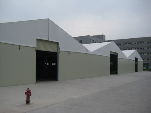 Шатры склада хранения белого цвета алюминиевые большие промышленные с тканью ПВК