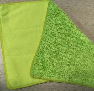 Esverdeie o espanador de poeira torcido 25*35cm de Microfiber da tela de Terry da recombinação 480gsm
