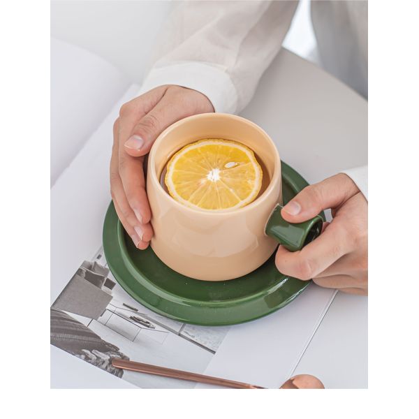 Керамические чайные чашки и наборы тарелок с пользовательскими цветами для ресторанов