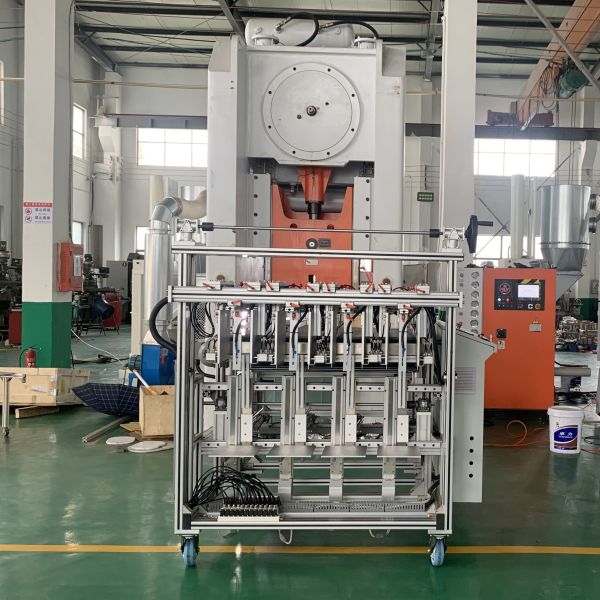 LK-T80 Food Container Punching Machine Automatic Food-Safe Fish Pan Forming Machine