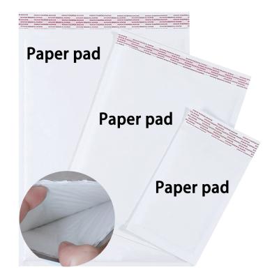 Enveloppe matelassée de papier