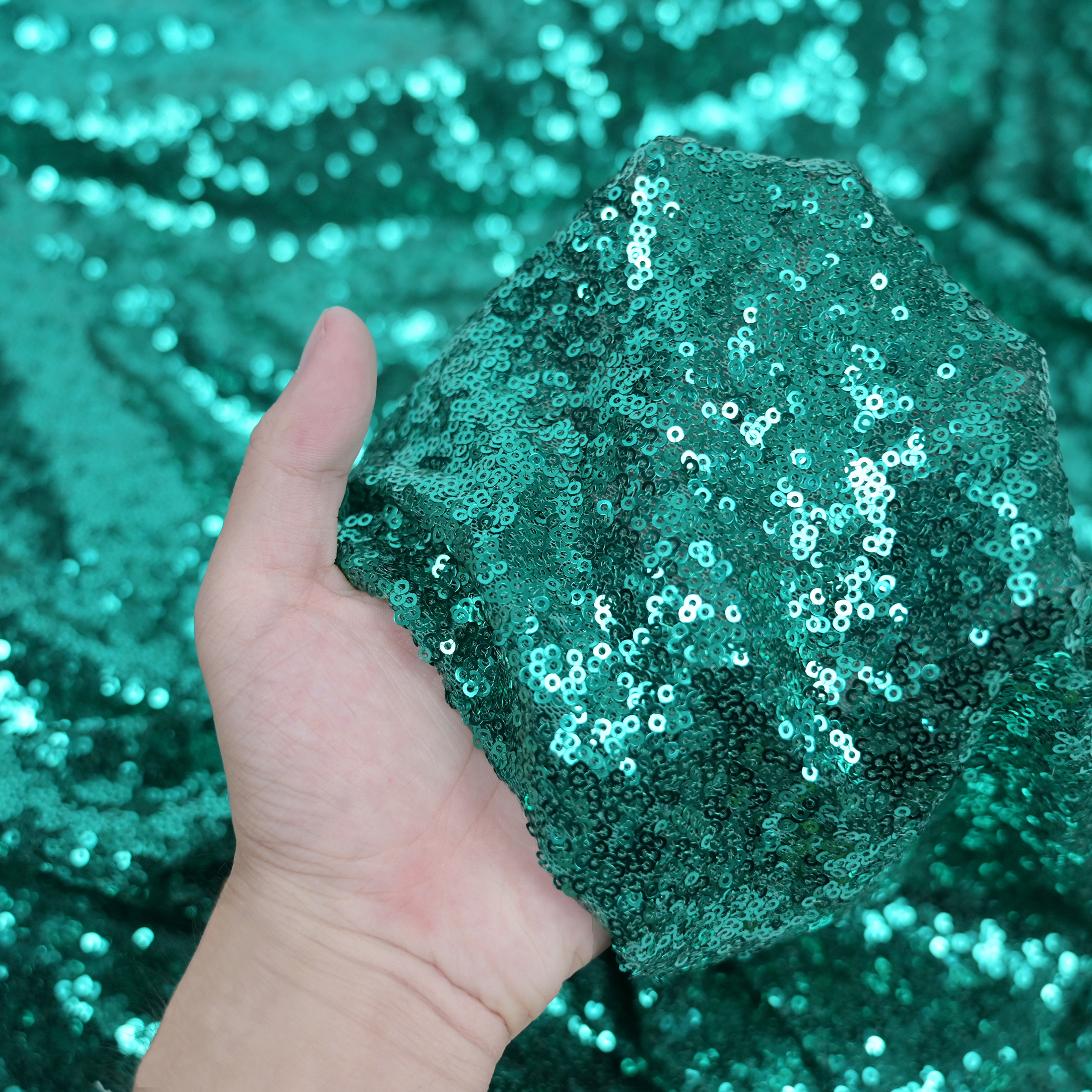 Sequin яркого блеска 125cm Sparkly вышил ткани для платья партии