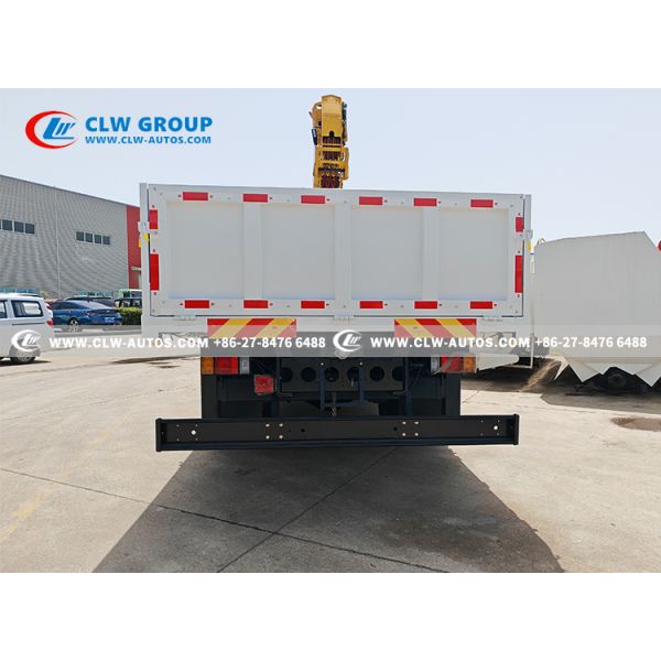 ISUZU GIGA 8x4 16-Ton Straight Boom Crane Truck with 360° Rotation and 350HP Euro IV Engine