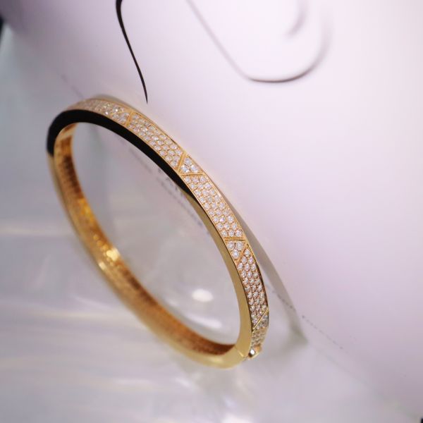 Customized 18K Gold Diamond Cluster Bracelet IGI GIA Lab Grown Diamond for Engagement or Wedding Banquet Fine Jewelry