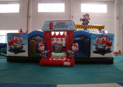 Design de caminhão de bombeiros personalizado inflável Fun City à prova de fogo carro de bombeiros inflável 8 X 6 X 5 m em público