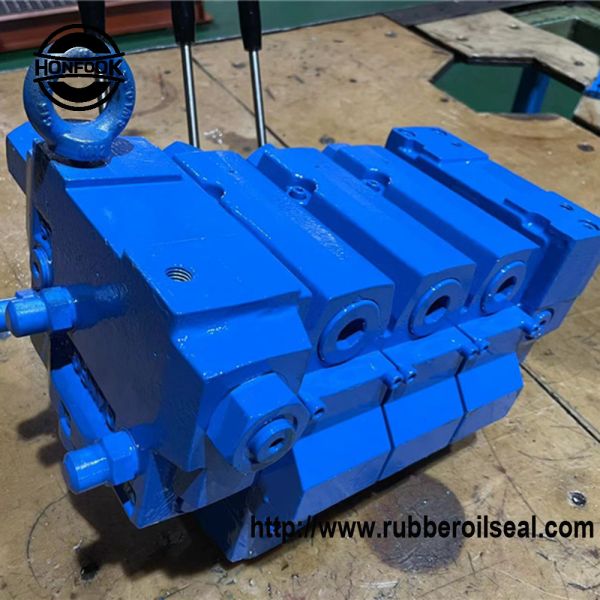 Danfoss PVG120 Multi Way Valve Hydraulic System Cast Steel Ship Crane Proportional Valve Group