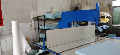 автомат для резки пены софы 1.74кв, электрическая высота резца 680мм пены режа