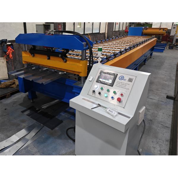 45 Steel Material Roof Sheet Forming Machine 380V/50HZ/3Phase