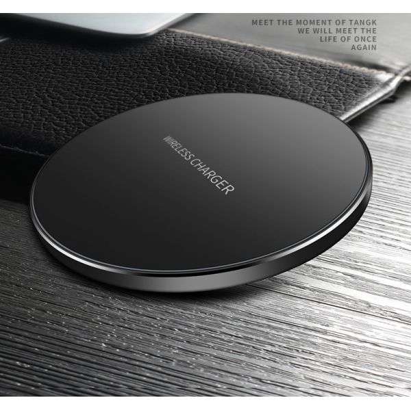 Super Slim Qi Compatible Wireless Charger 10W/7.5W/5W Fast Charging Wireless Pad for Mobile Phones