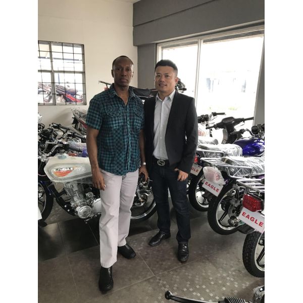 50cc 110cc Мотоцикл Super Cub Мотоцикл высокопроизводительный Мотоцикл скутеры Бензиновый дисковый передний тормоз Красный цвет