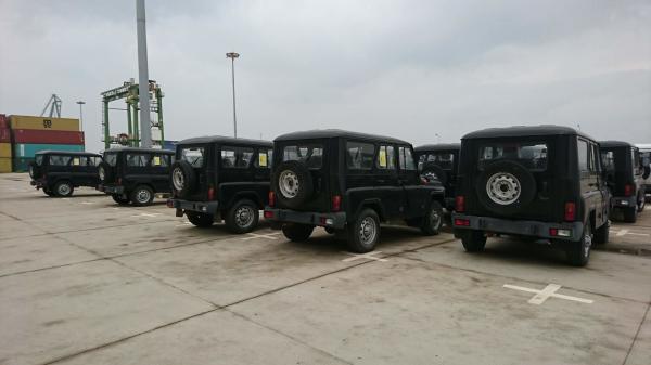5 Speed Manual 4 Wheel Drive UAZ Hunter Used Motor Vehicle 2.7L 128HP
