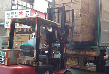 Регулируемый солнечный уличный свет 180lm сада IP66 водостойкий