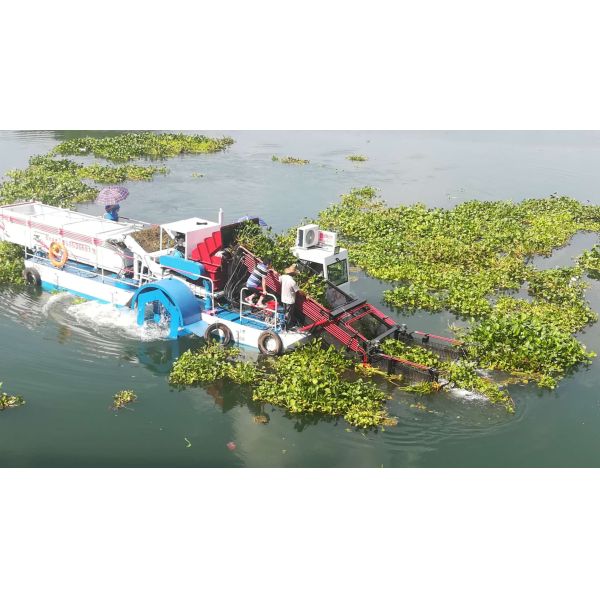 Full Automatic Aquatic Weed Harvesting Machine 6000 KG 30 - 50 HP