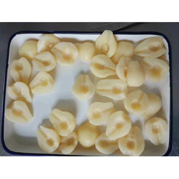 Светлая сладкая вкусная законсервированная груша уменьшает вдвое питание консервируя свежие груши 3 лет срока годности при хранении