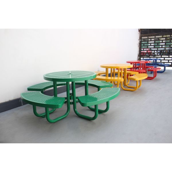 Водонепроницаемые ржавчивые столы для пикника на открытом воздухе