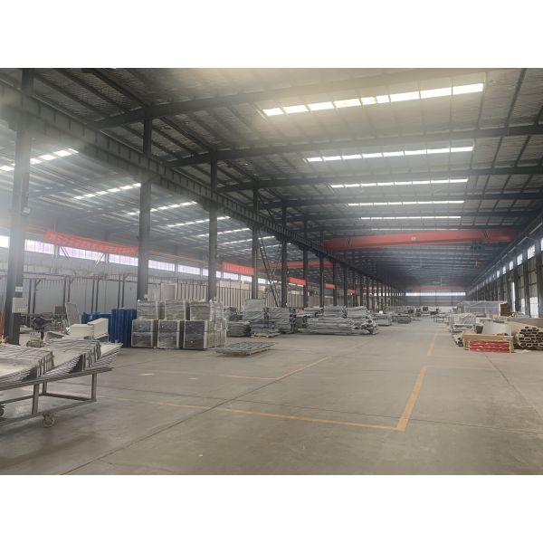 Wooden Grain Type Conventional Panel Aluminium Veneer Facade Outside Wall Cladding Fluorocarbon Coated Durability Humid Resistance Flat Surface