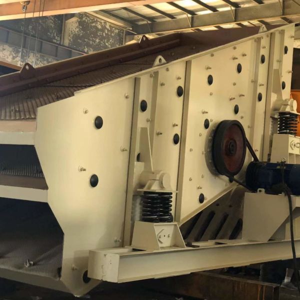 200mm Ore Circular Vibrating Screen YKJ Series