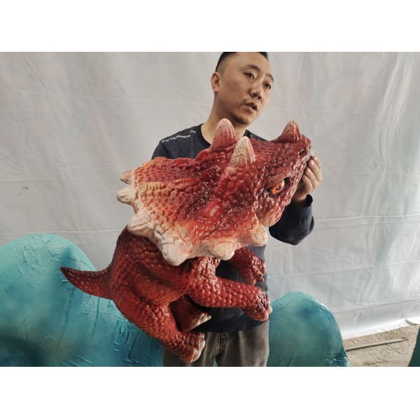 Marionnette Animatronic de Triceratops de dinosaure de bébé de contrôle de main à vendre